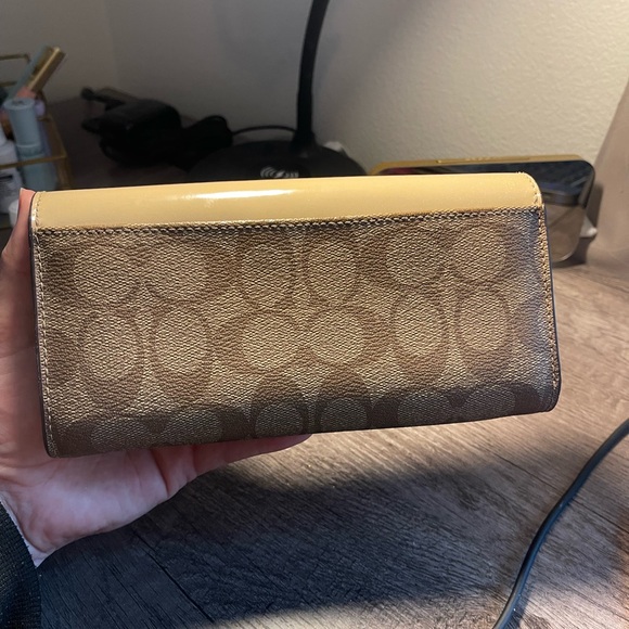 Coach Signature PVC Slim Envelope Wallet F54022 - Khaki Platinum - Picture 2 of 9